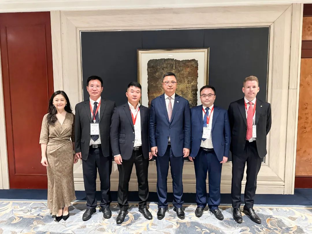 迅鐳激光董事長(zhǎng)受邀參加西班牙領(lǐng)導(dǎo)-中國(guó)企業(yè)座談會(huì)！(圖4)