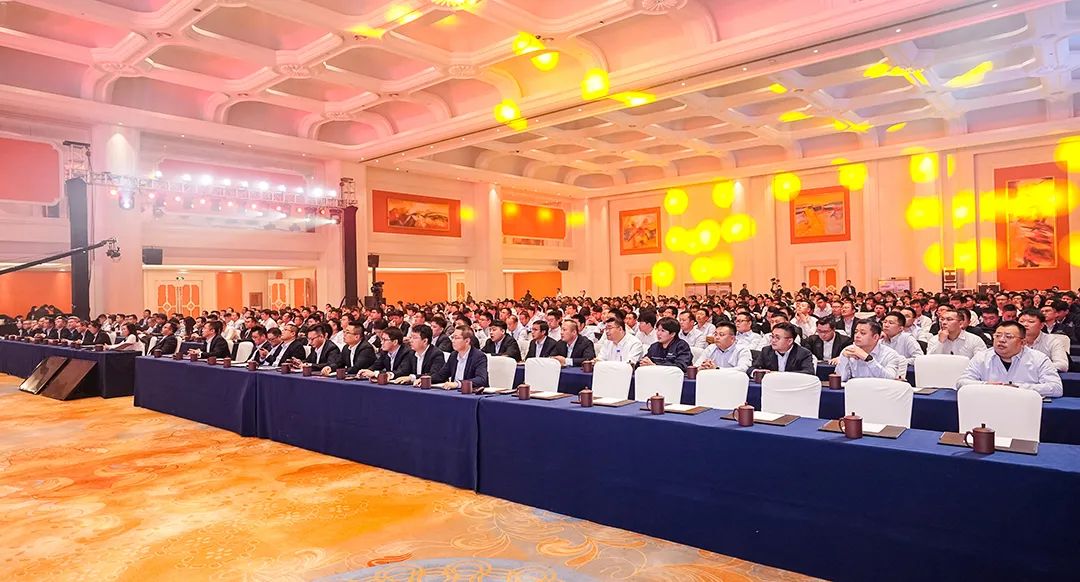 靈蟒賀歲，華章共啟 | 迅鐳激光2024年度工作總結(jié)會議暨年終盛典圓滿舉行！(圖2)