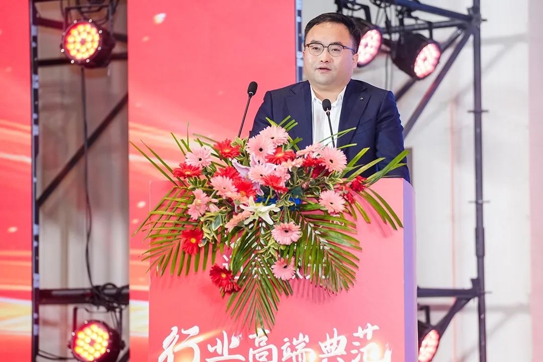 靈蟒賀歲，華章共啟 | 迅鐳激光2024年度工作總結(jié)會議暨年終盛典圓滿舉行！(圖12)