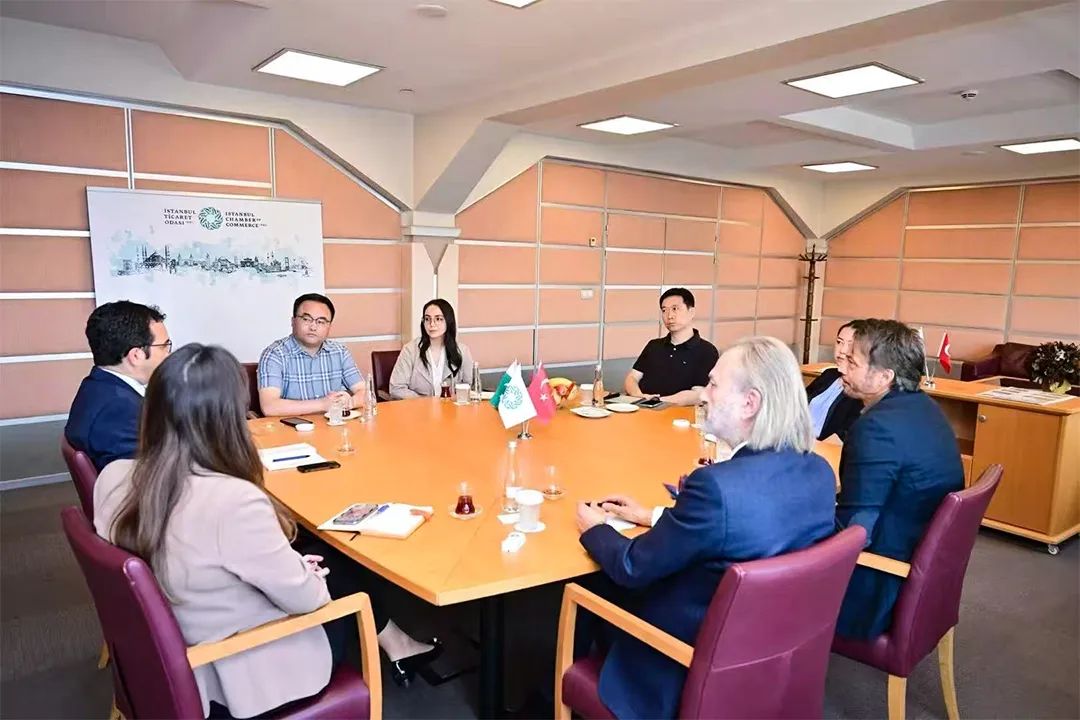 迅鐳激光董事長拜訪伊斯坦布爾商會(huì)和中國駐土耳其大使館(圖4)
